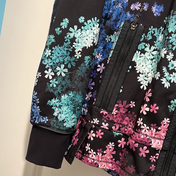Vintage Lululemon Floral Jacket-NEW! - Picture 3 of 9